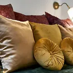 M52 - Hostaid Apartamento *