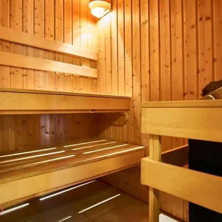 M52 - Hostaid Апартаменты *